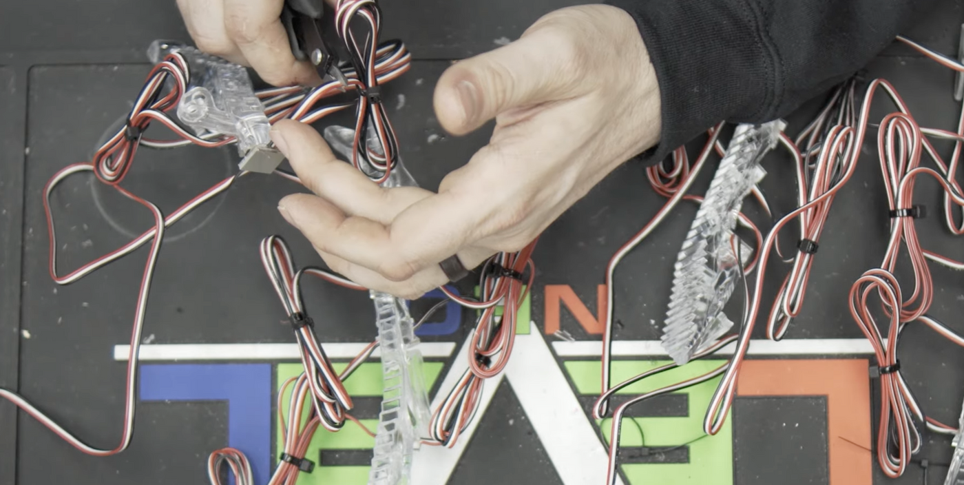 High-output pods installed in the DRL bar with power-injection wiring