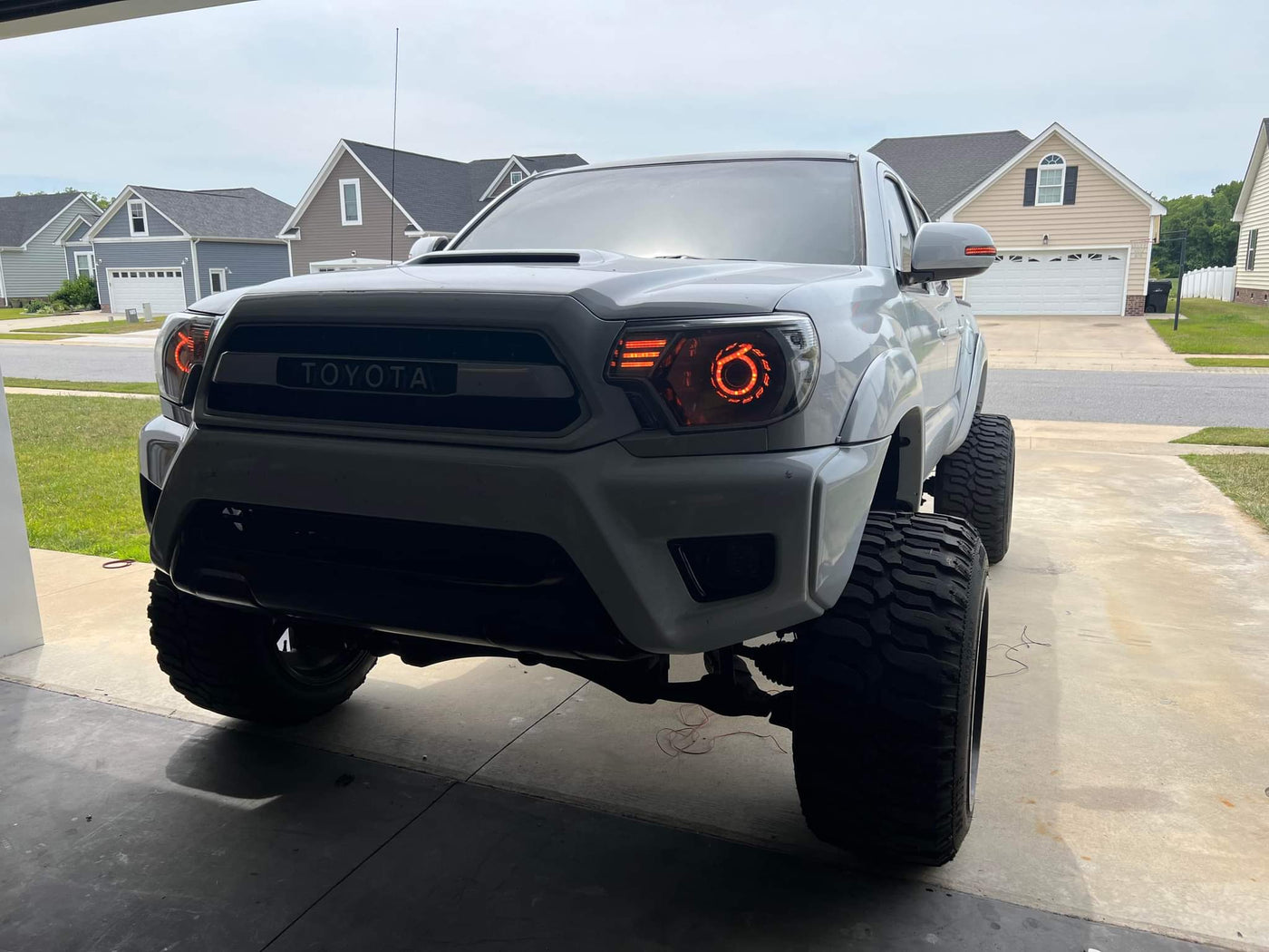 Angry Eye RGB halos - Includes controller with DRL and Turn Signal Inputs - Next Level Neo